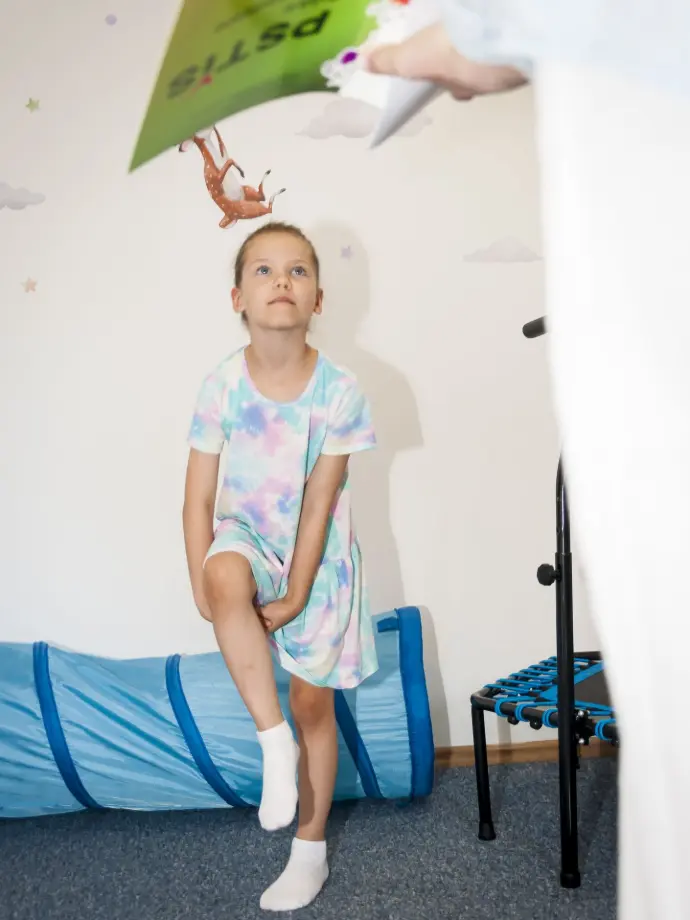 Diagnoza SI: uzupełnianie protokołu PSTIS Test standaryzowany PSTIS: terapeuta prowadzi protokół, dziecko wykonuje zadanie